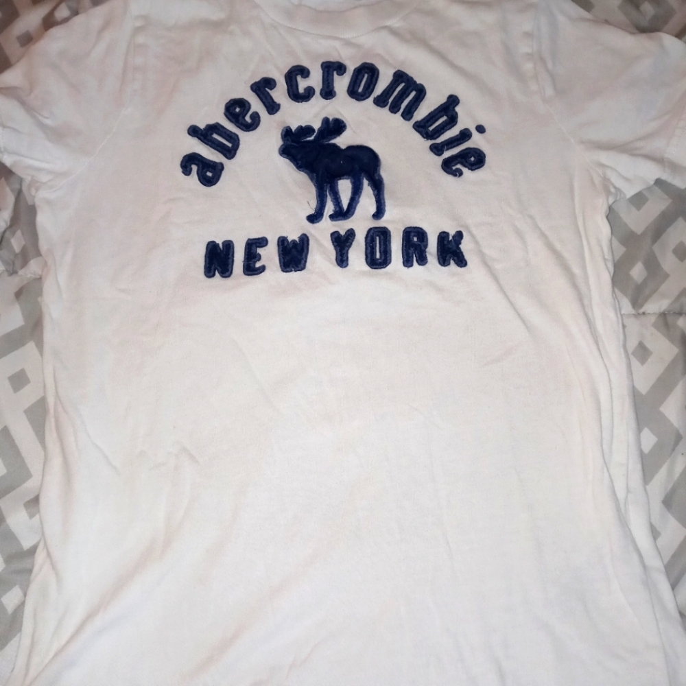 Boys Small Abercrombie Tee